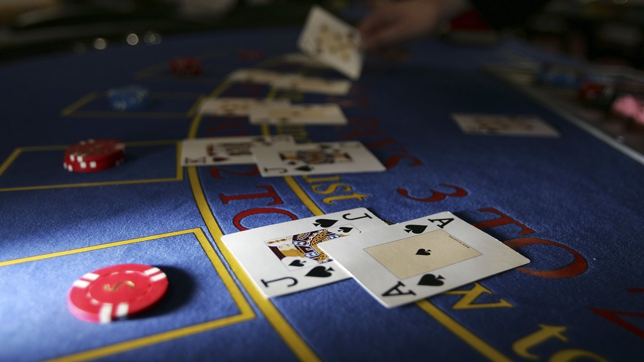 How People Are Able To Make Money From Gambling Online
